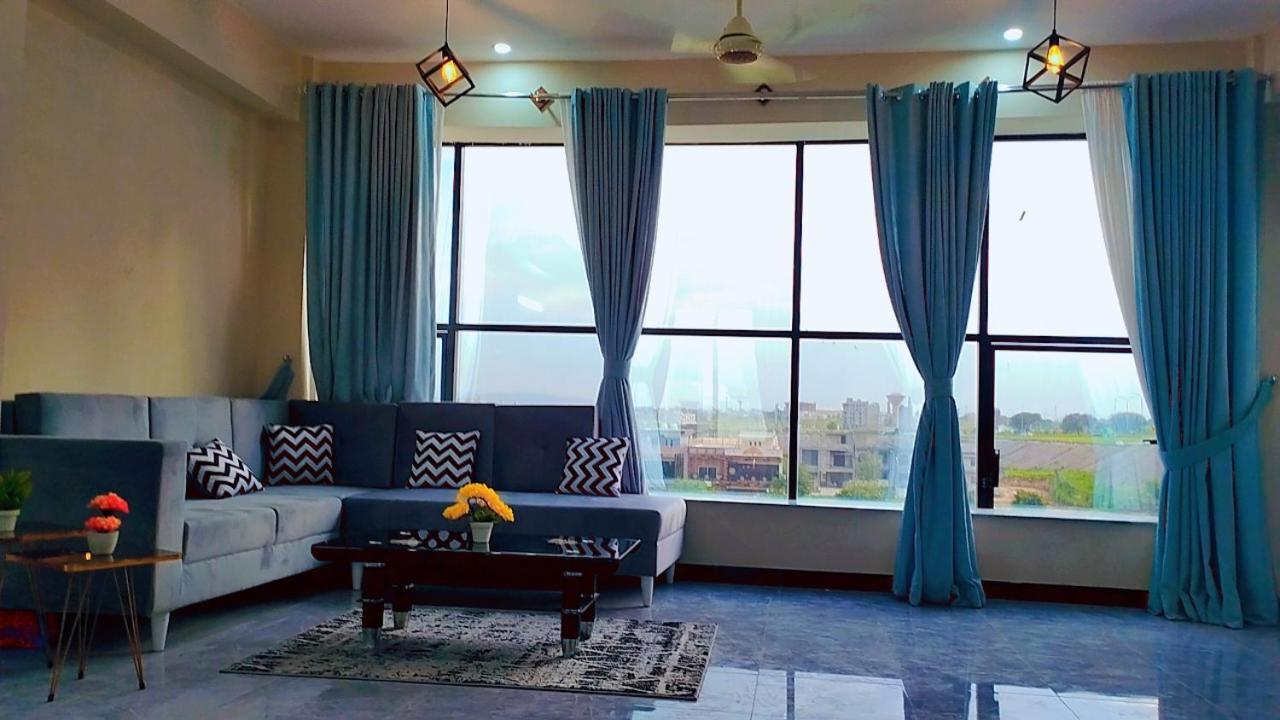 Motorway Majesty Suites Islamabad - Near Islamabad International Airport And Motorway Exteriör bild