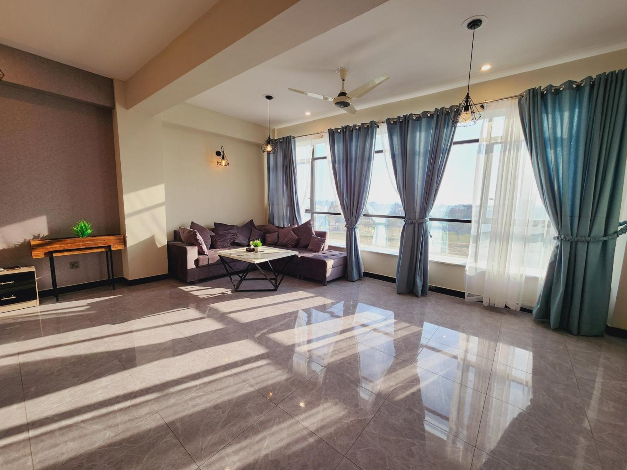 Motorway Majesty Suites Islamabad - Near Islamabad International Airport And Motorway Exteriör bild