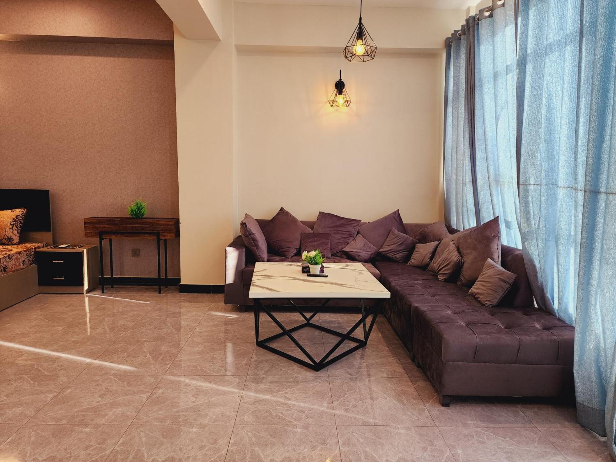 Motorway Majesty Suites Islamabad - Near Islamabad International Airport And Motorway Exteriör bild
