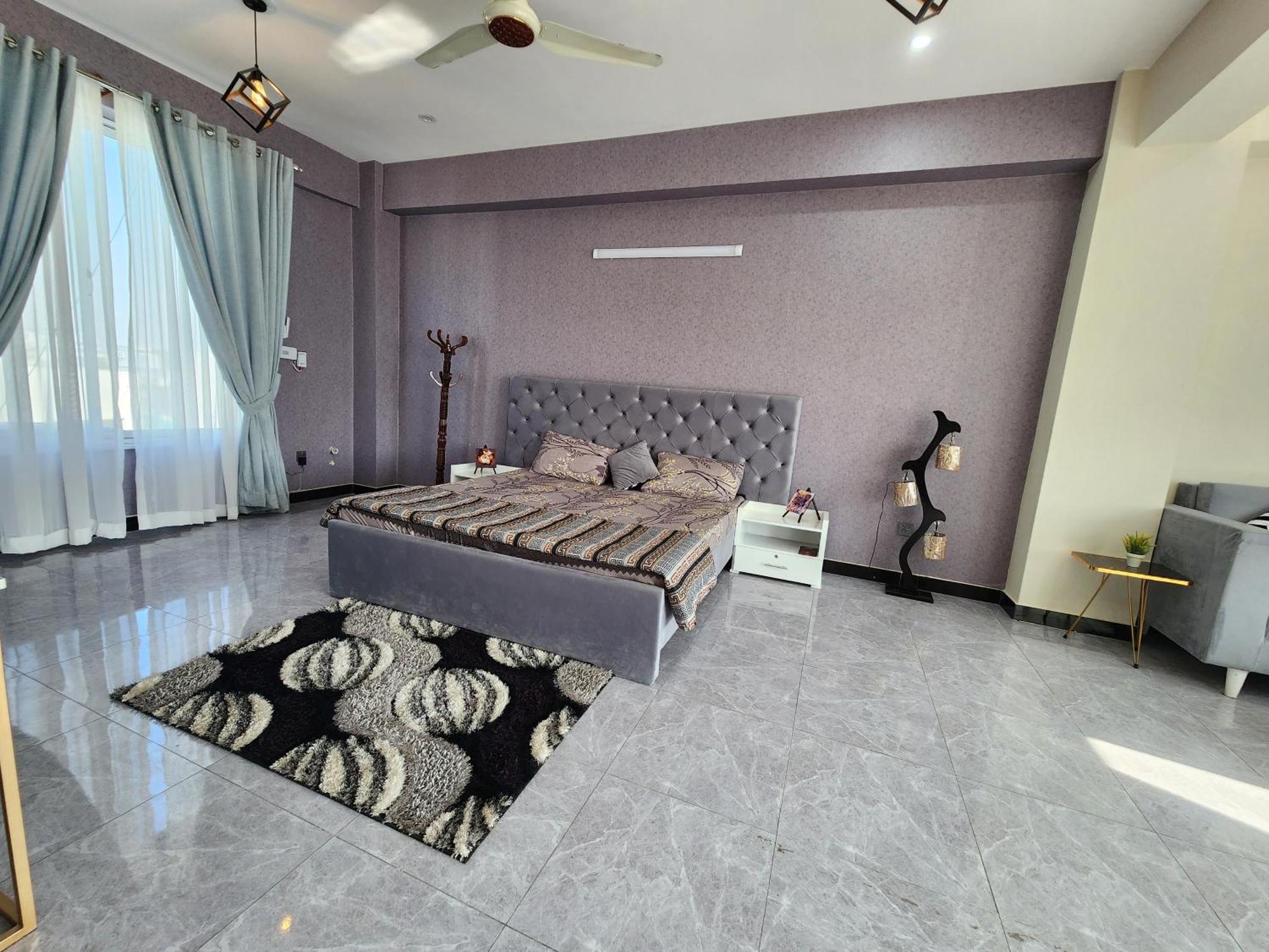 Motorway Majesty Suites Islamabad - Near Islamabad International Airport And Motorway Rum bild