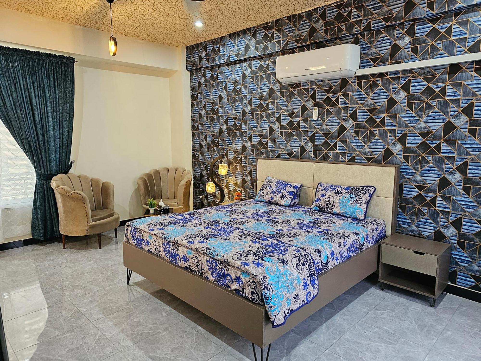 Motorway Majesty Suites Islamabad - Near Islamabad International Airport And Motorway Rum bild