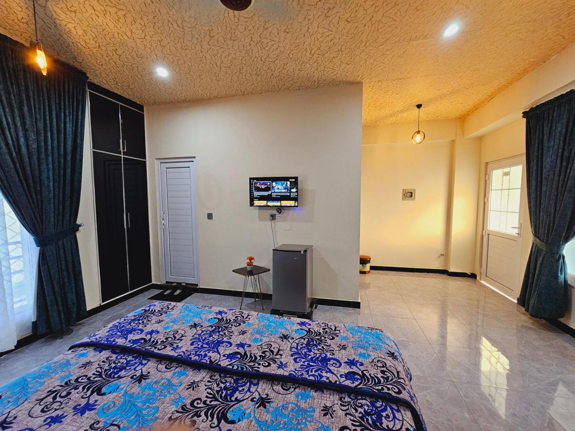 Motorway Majesty Suites Islamabad - Near Islamabad International Airport And Motorway Rum bild