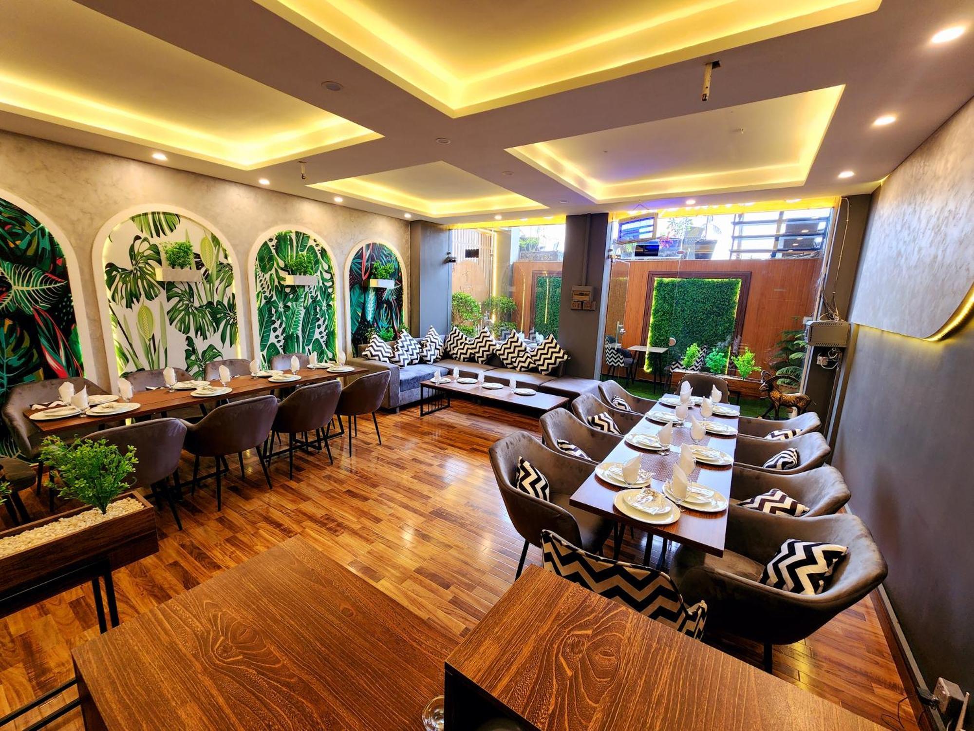 Motorway Majesty Suites Islamabad - Near Islamabad International Airport And Motorway Exteriör bild